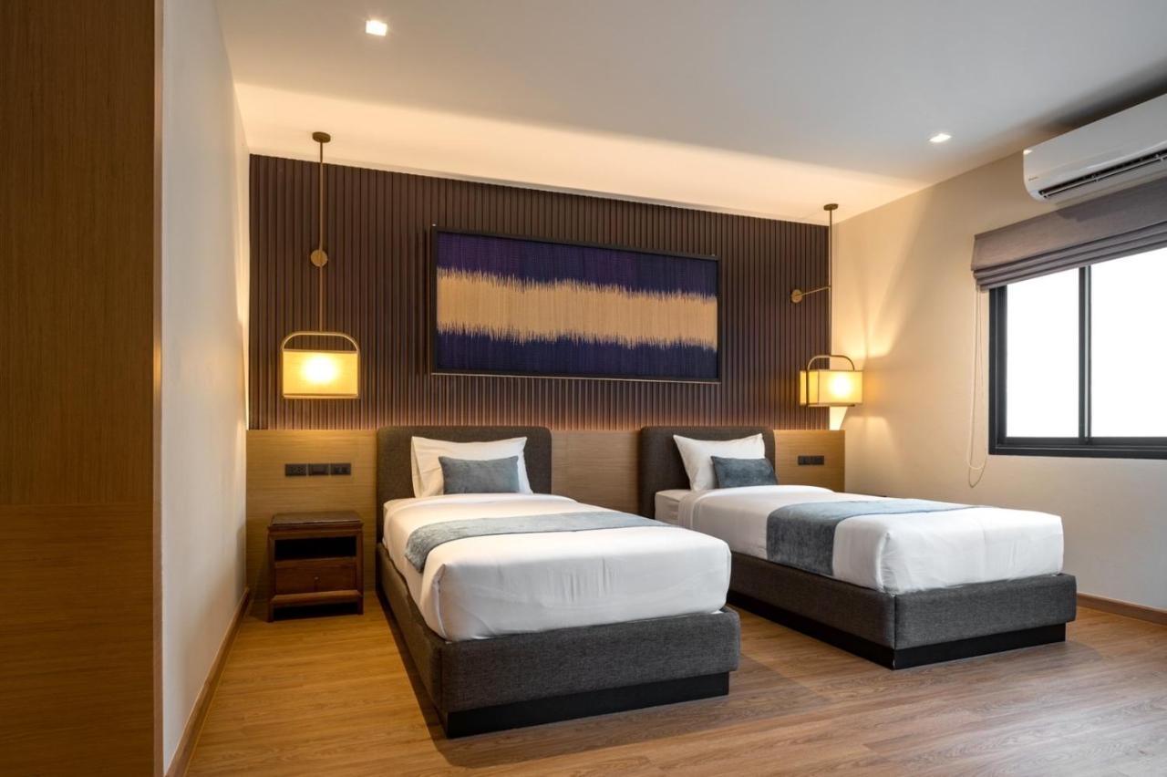 Ban Saithong Beach Resort Bang Saphan Noi Eksteriør bilde