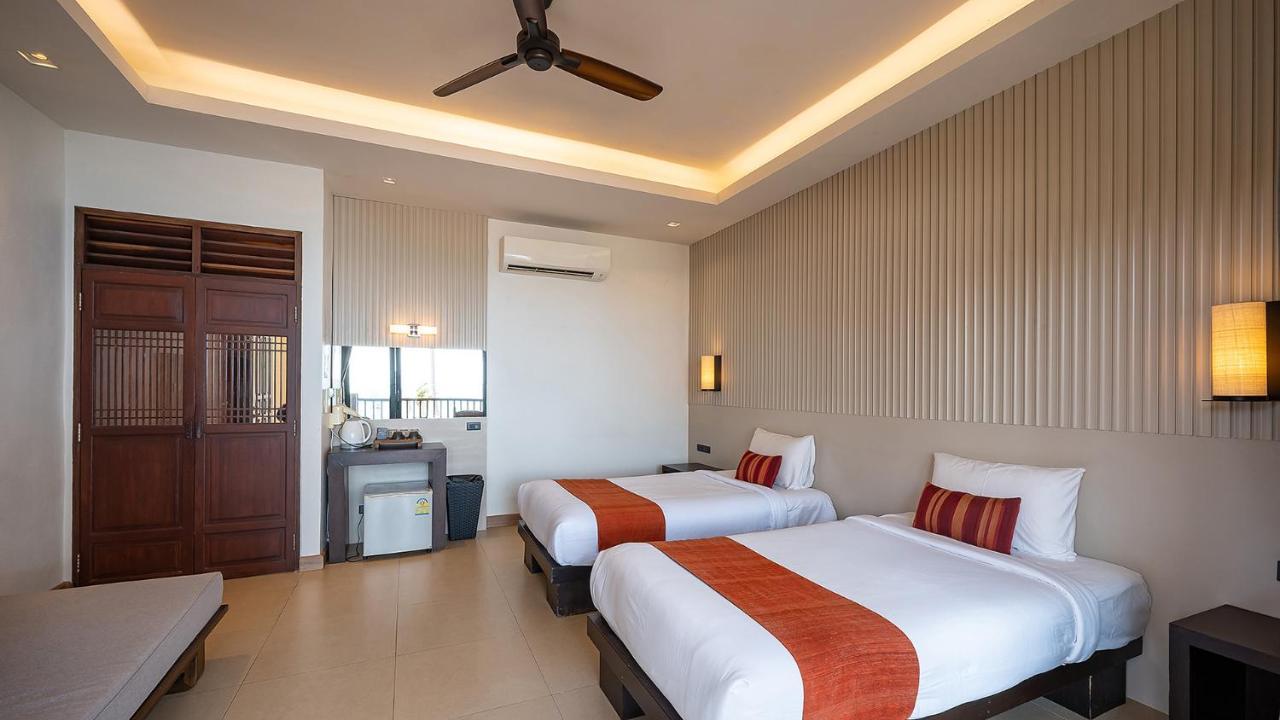 Ban Saithong Beach Resort Bang Saphan Noi Eksteriør bilde