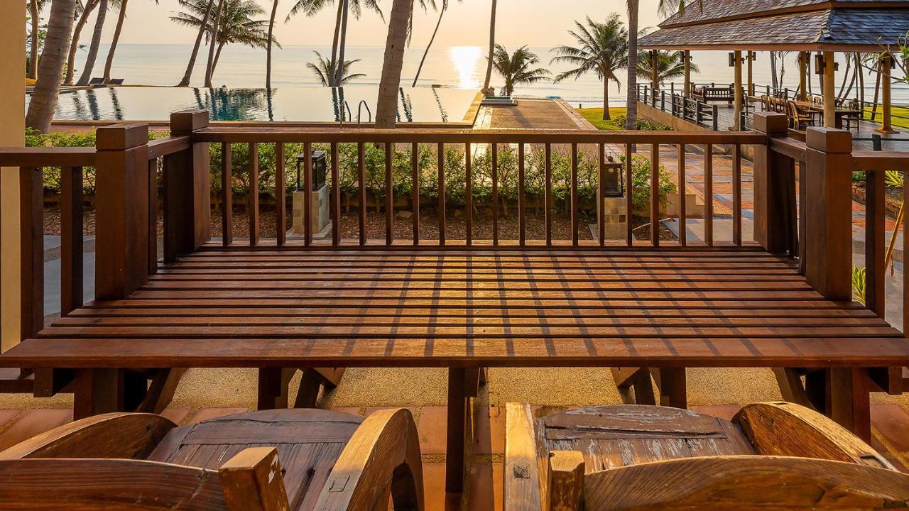 Ban Saithong Beach Resort Bang Saphan Noi Eksteriør bilde