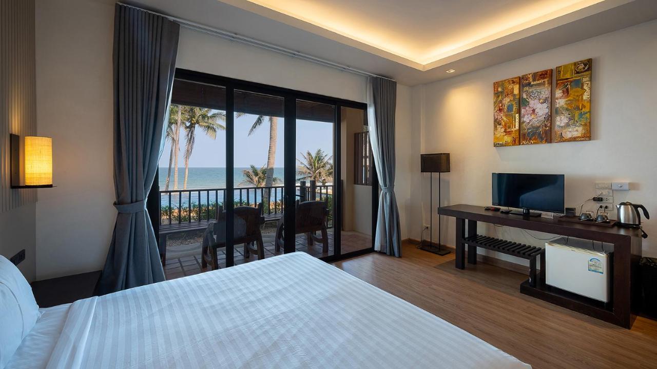 Ban Saithong Beach Resort Bang Saphan Noi Eksteriør bilde